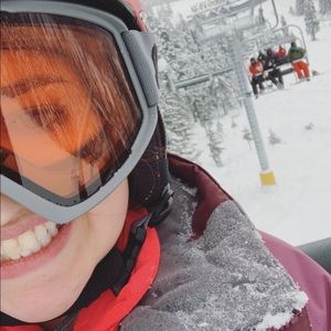 Meet your Posher, Amy